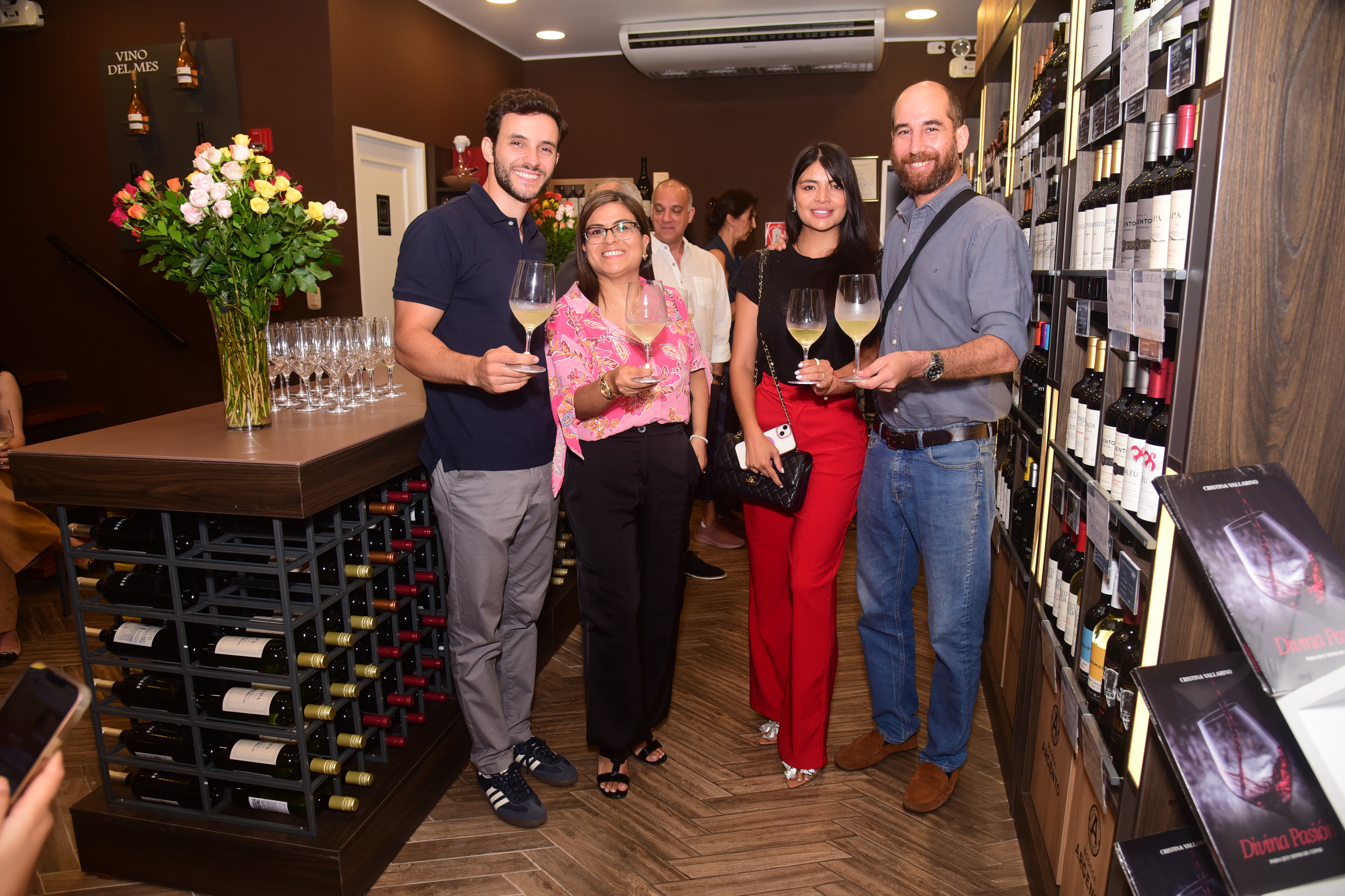 CATA MARIDAJE DE BODEGA ARGENTO SE REALIZÓ EN BODEGA MAR Y TIERRA EN MIRAFLORES
