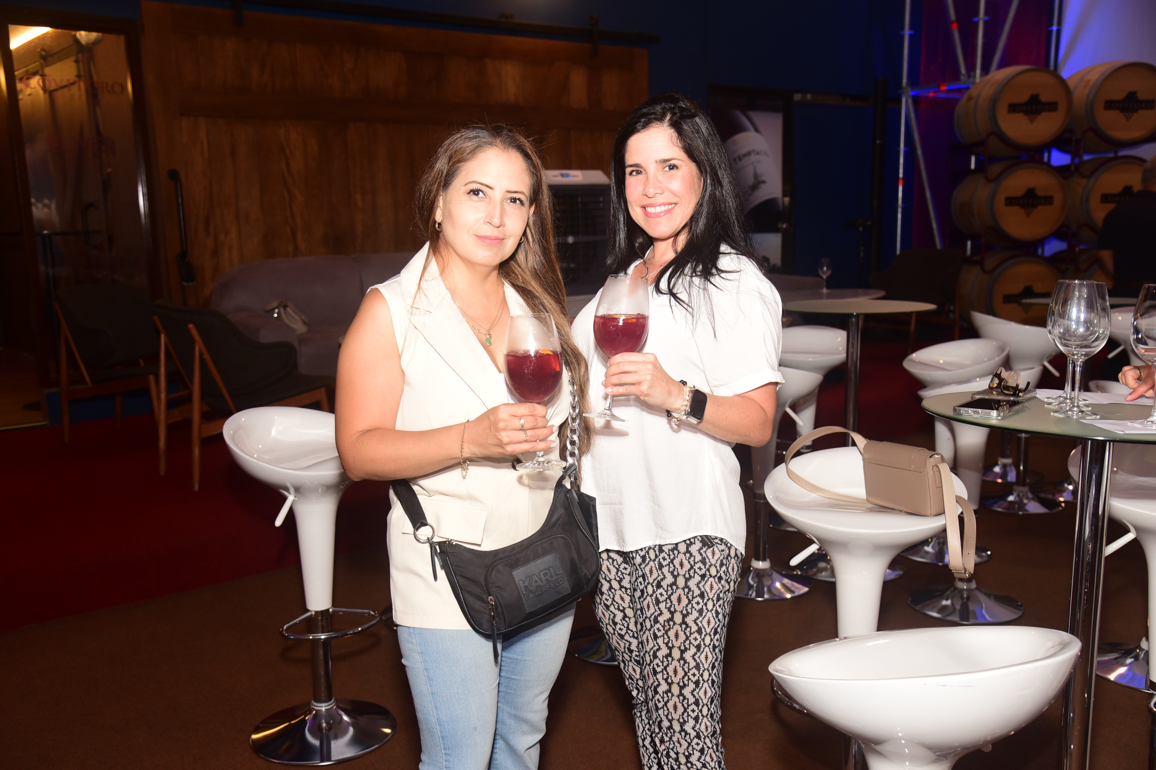 VINOS SELECTOS REALIZÓ EL “WINE TIME” PARA PRESENTAR VINOS ESPAÑOLES DE TORO, PENEDÉS Y FORMENTERA
