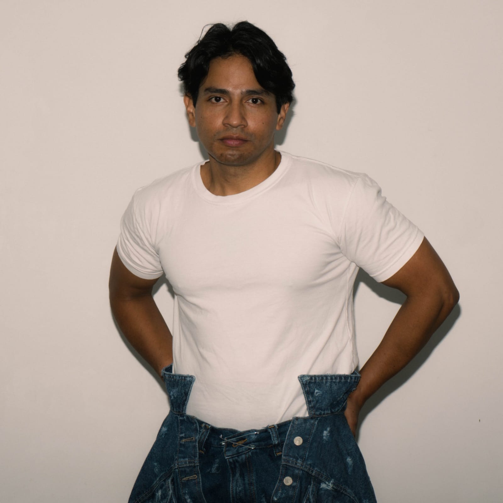 GENARO RIVAS PRESENTA “A GLASS TO BREAK” EN LONDRES, SU COLECCIÓN MÁS AUDAZ INSPIRADA EN ROMPER EL TECHO DE CRISTAL