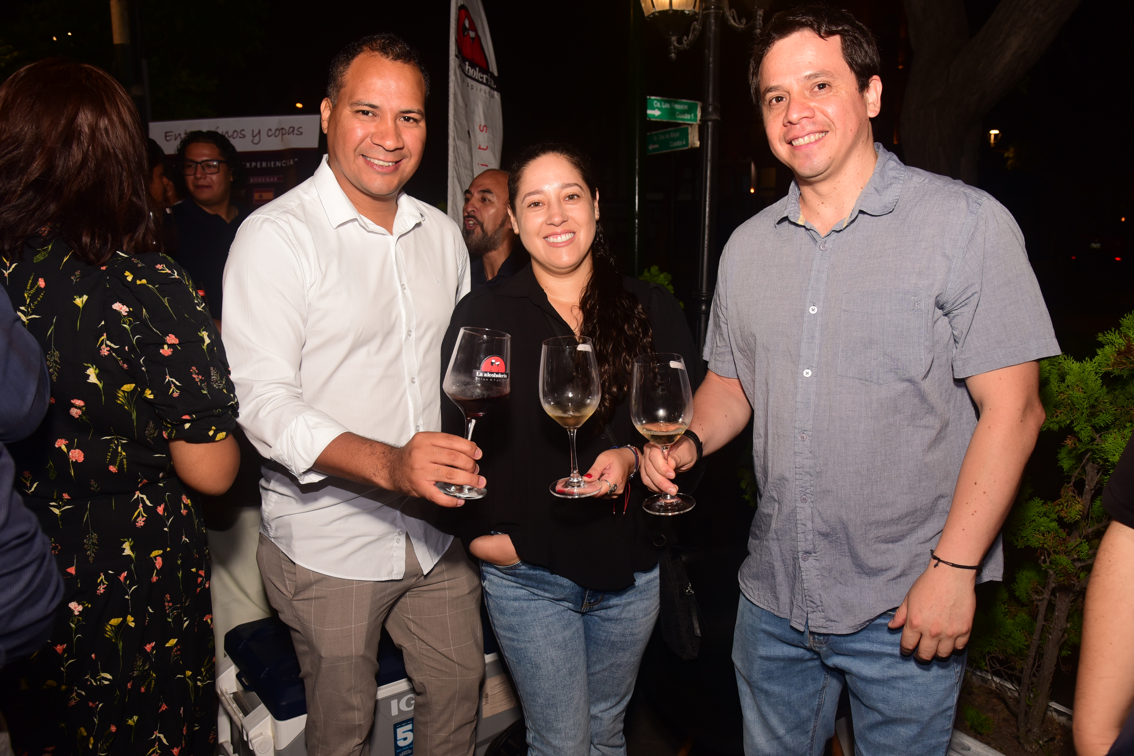 “ENJOY THE SUMMER”: FERIA DE VINOS DE VERANO REUNIÓ A CERCA DE 100 INVITADOS EN SAN ISIDRO