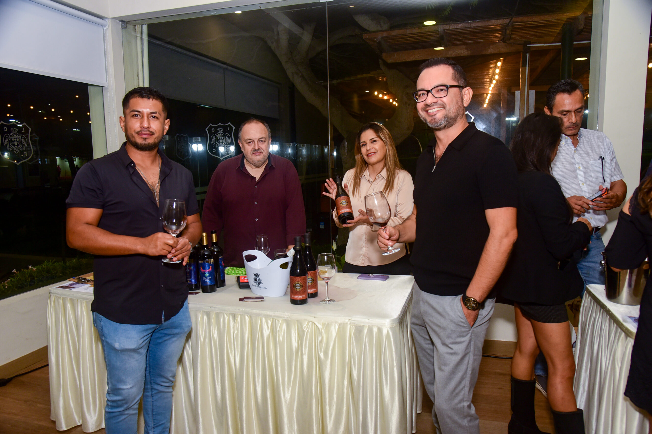 FESTIVAL VINOS BOUTIQUE REUNIÓ A CERCA DE 200 INVITADOS PARA DEGUSTAR LOS MEJORES VINOS DE ITALIA